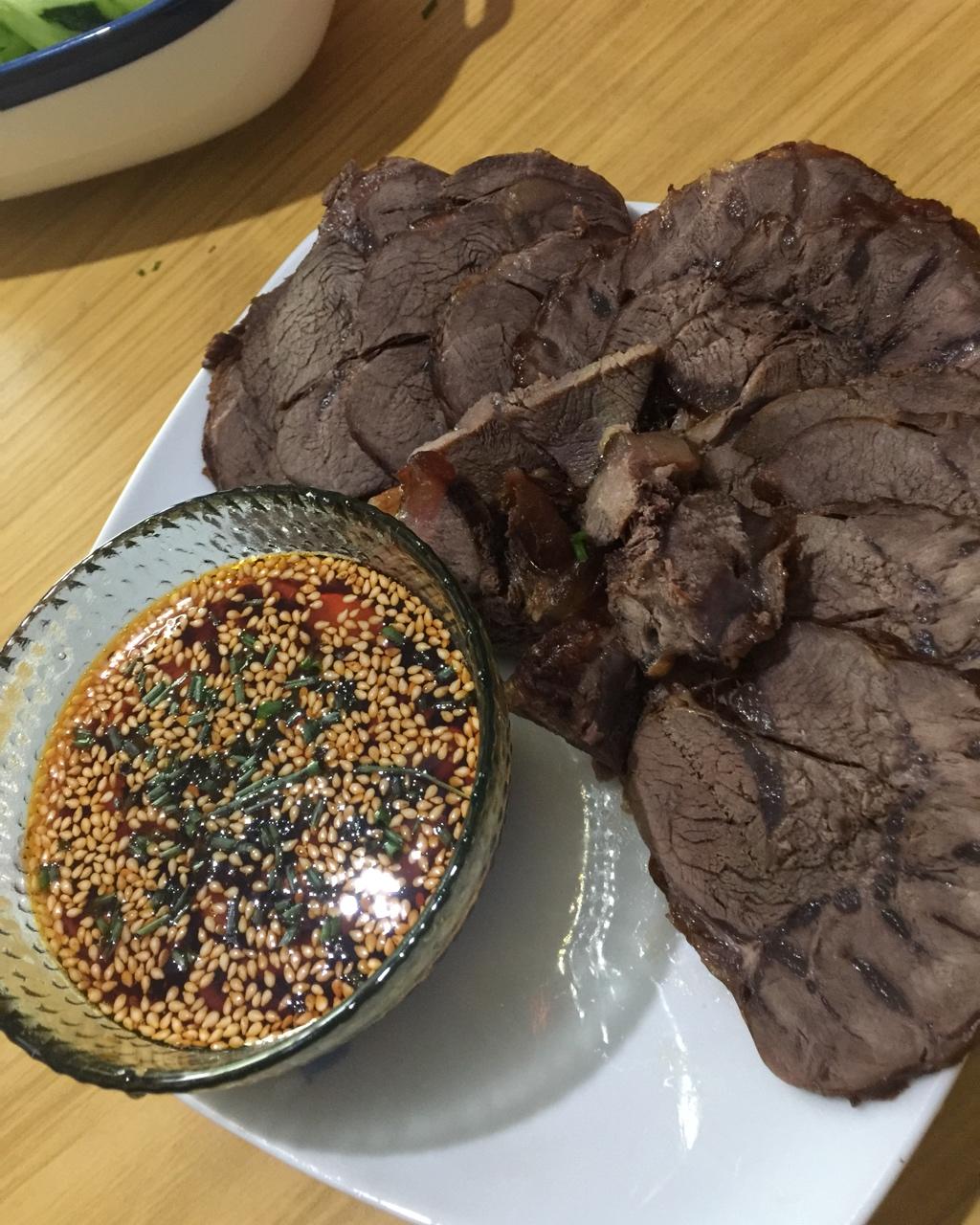 卤牛肉