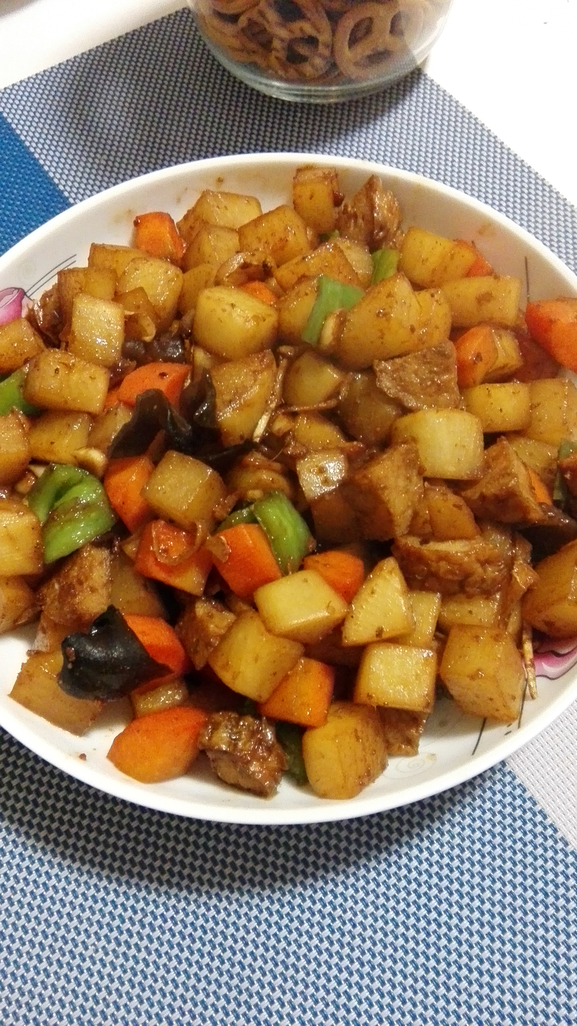 柠檬28做的萝卜丁炒肉末