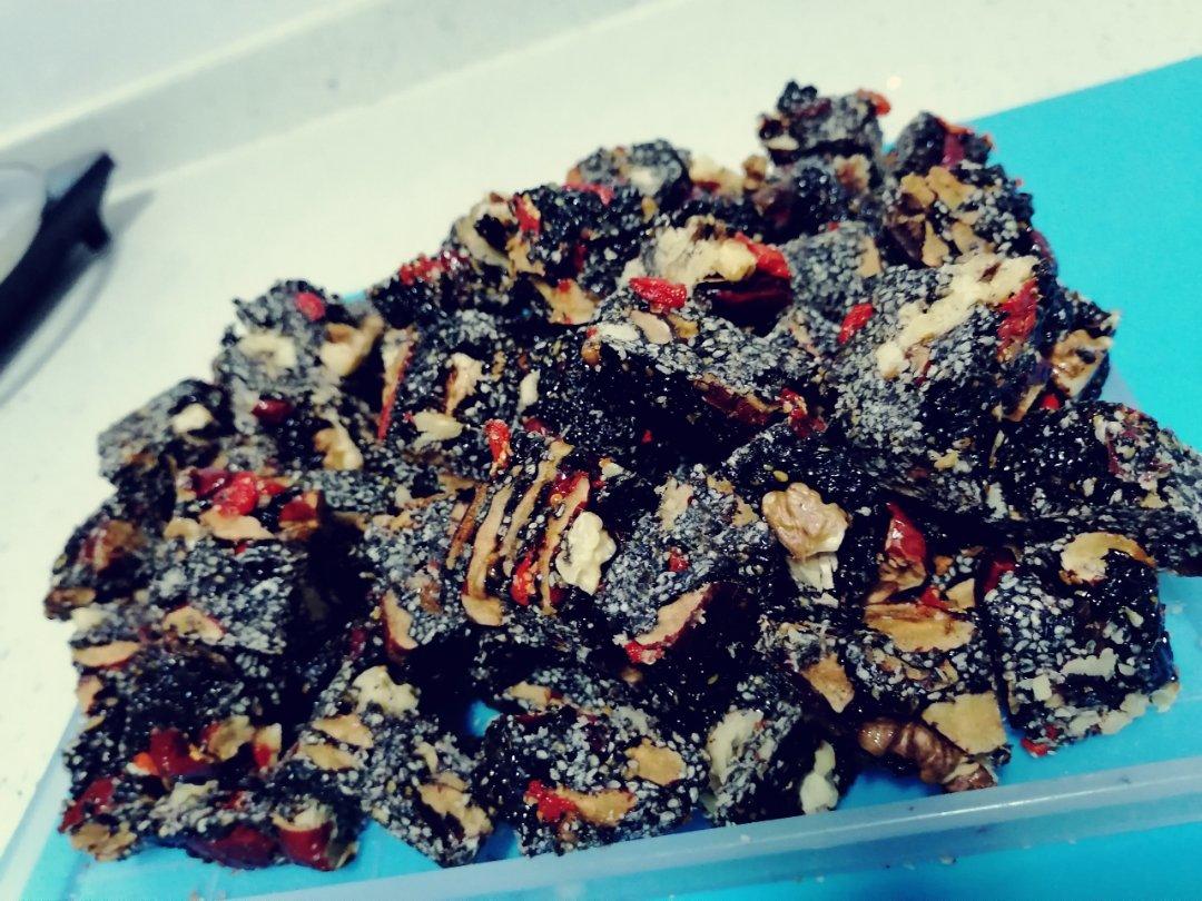 黑芝麻核桃红枣养生膏