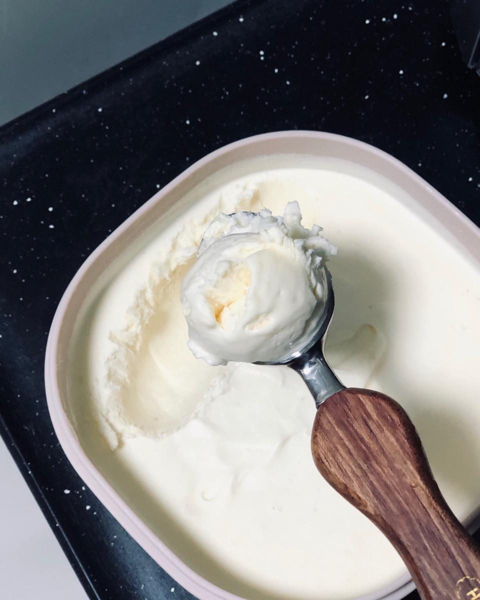 自制冰淇淋（懒人版无需搅拌的冰淇淋）