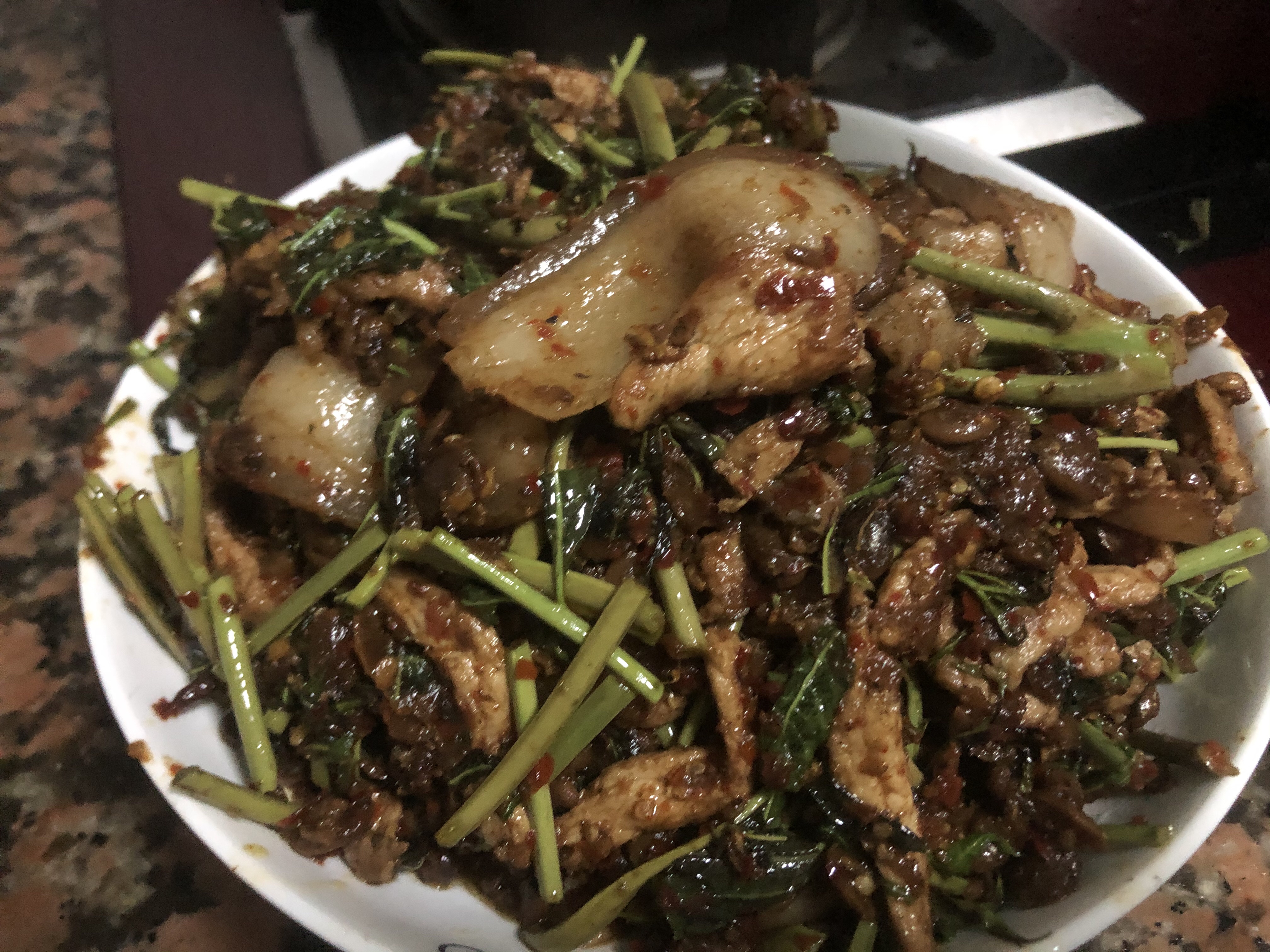 香椿豆豉炒肉（春季必吃）的做法