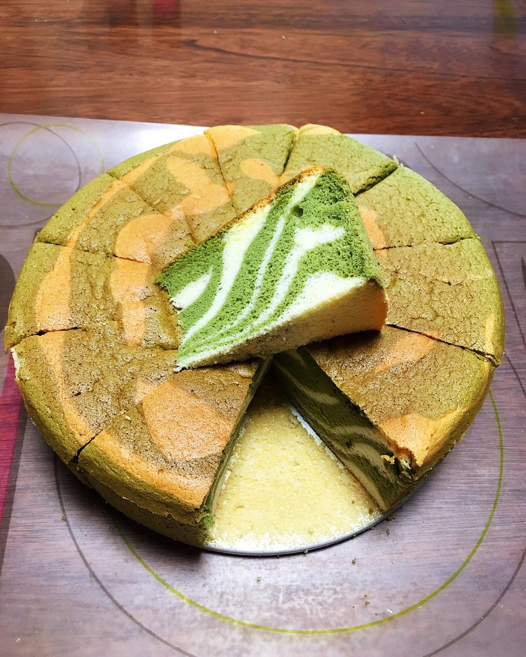 酸奶抹茶双色蛋糕（春天的颜色）