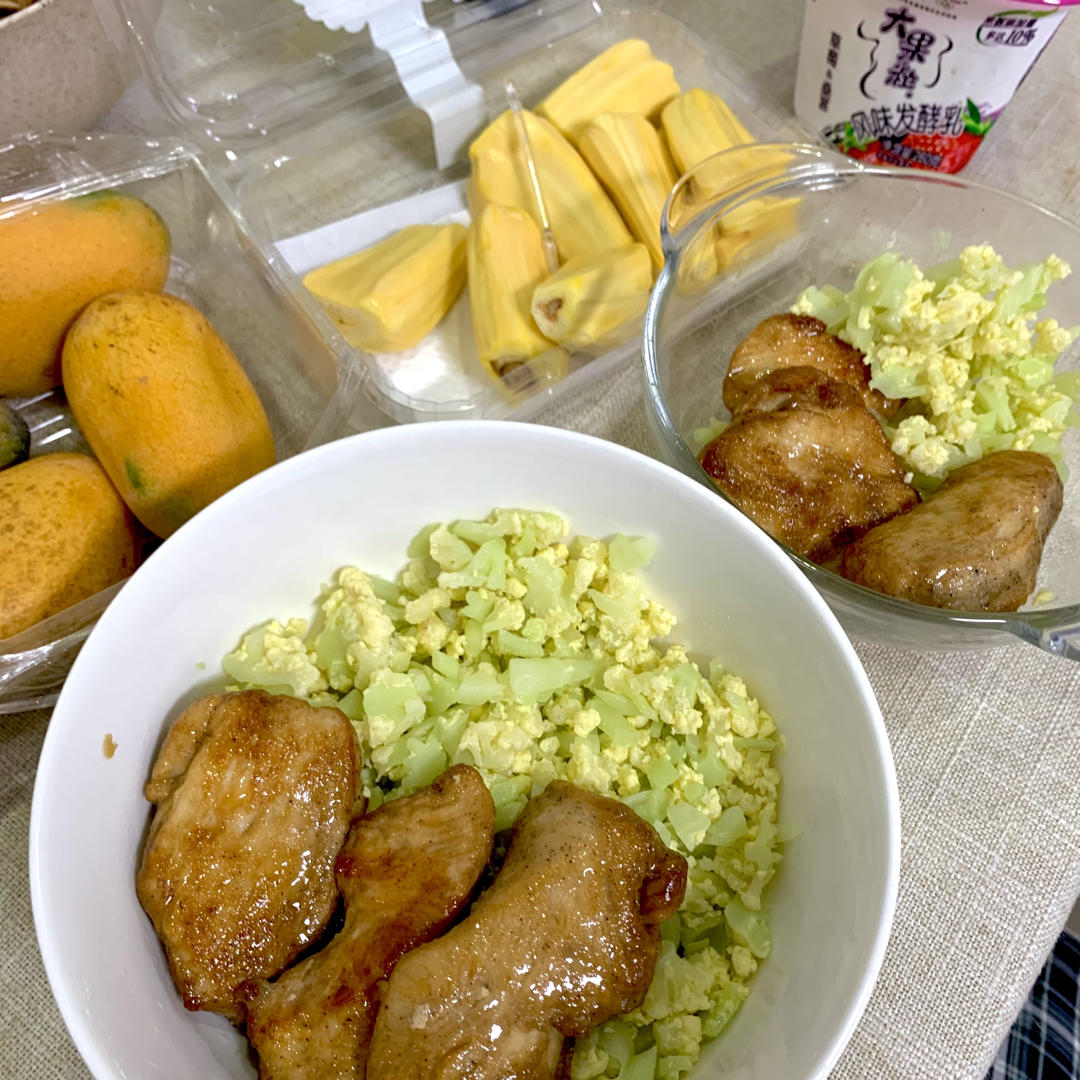 巨好吃的香煎鸡胸肉