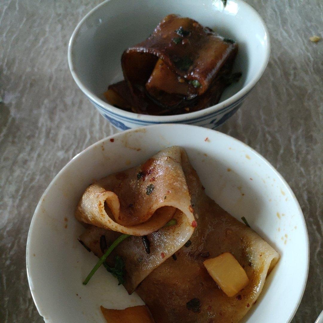 比肉还好吃的重庆烧烤苕皮（平底锅简易版  ）
