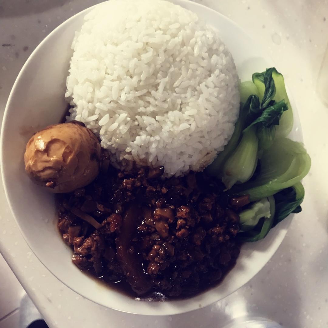 台式卤肉饭