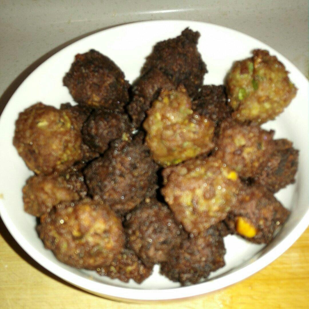 炸牛肉丸子
