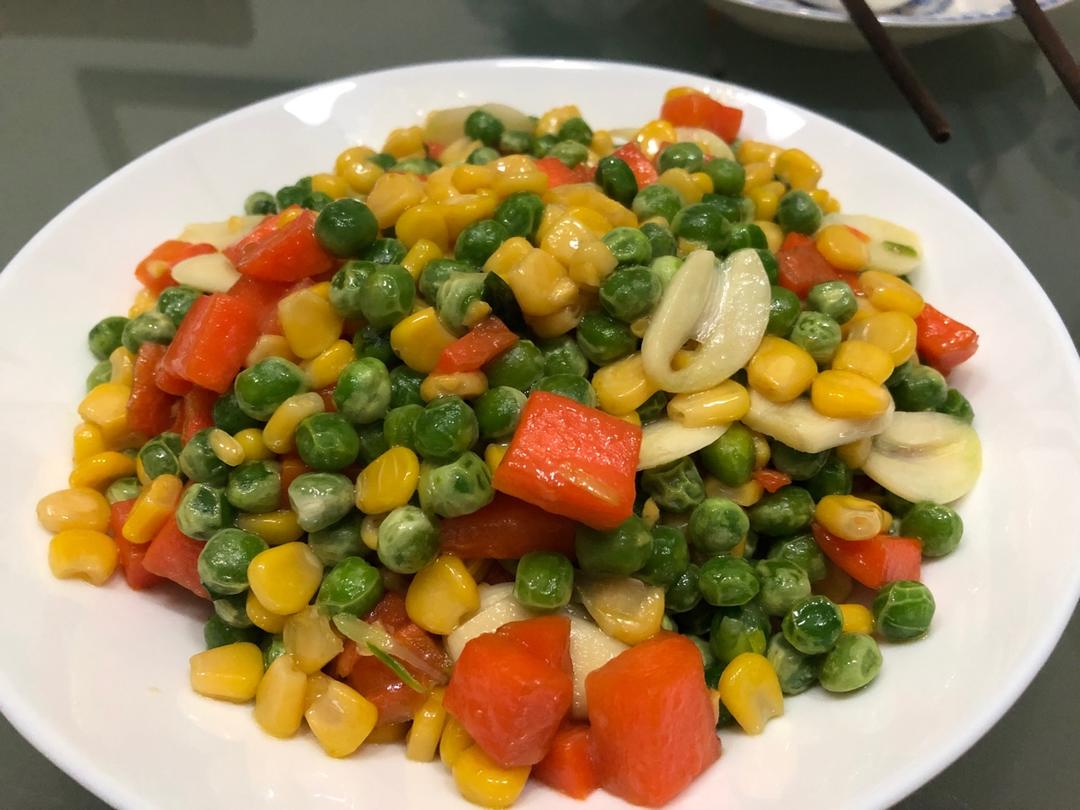 甜玉米青豆胡萝卜丁