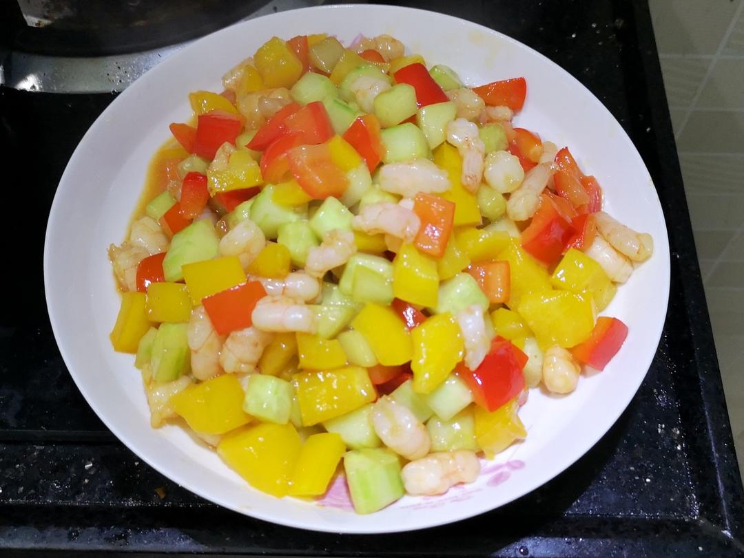宝宝喜欢的五彩甜椒虾仁丁