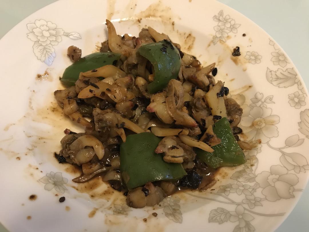 豉椒炒花甲肉的做法步骤图 怎么做好吃 Sajoyjoy 下厨房