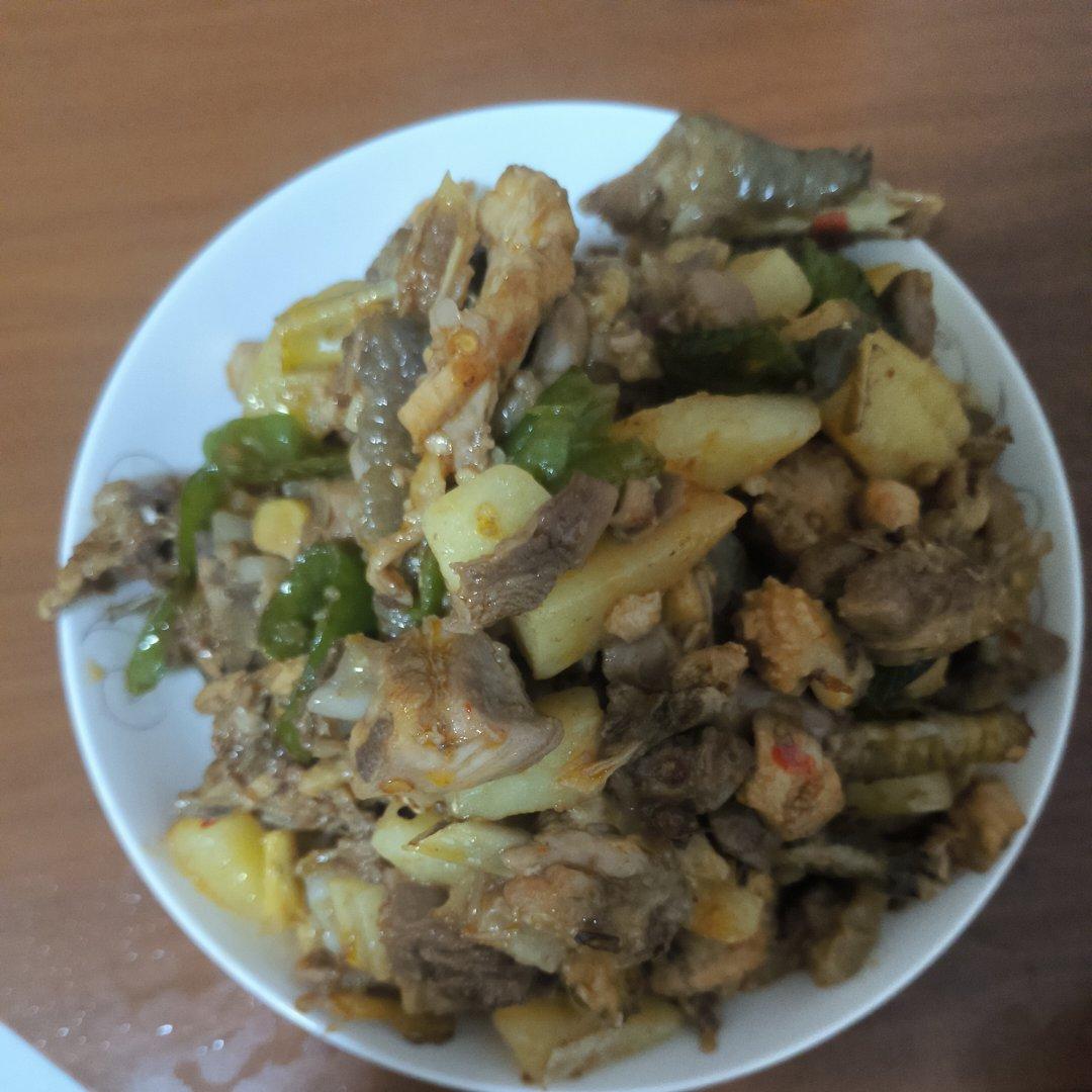 土豆烧鸡（非常下饭哦~）