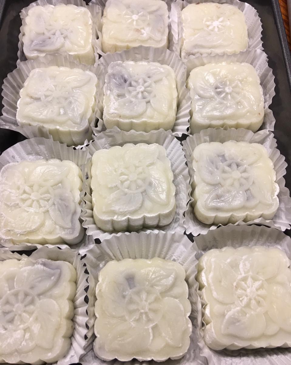 冰皮豆沙月饼