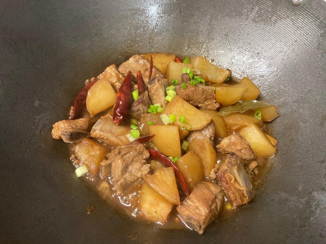土豆烧排骨