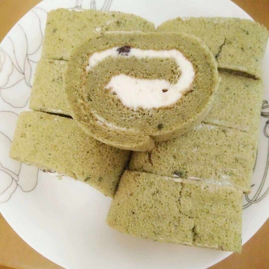 《Tinrry下午茶》教你做基础原味蛋糕卷