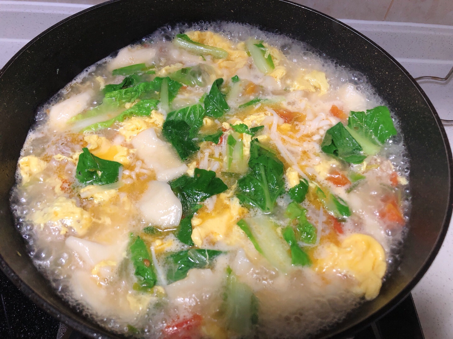 肉丸疙瘩蔬菜汤的做法