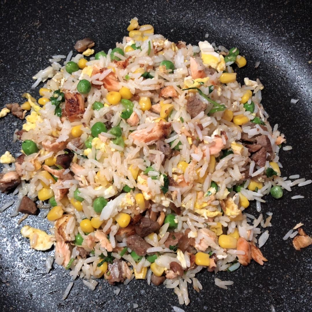 三文鱼炒饭