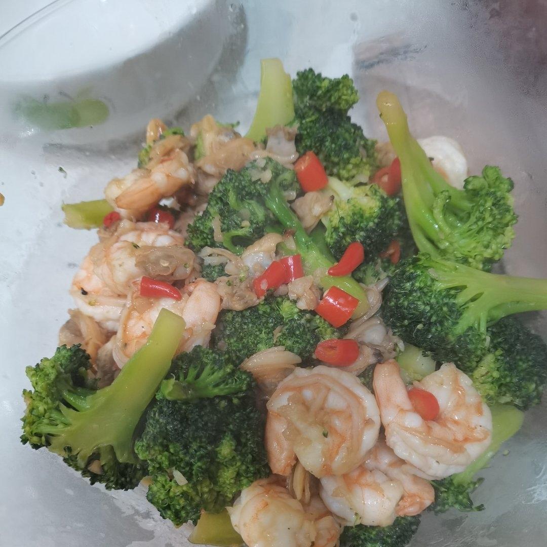 低脂低卡减脂餐～黑椒虾仁西兰花