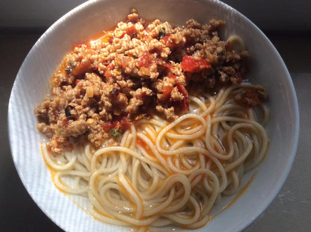 老上海辣肉面