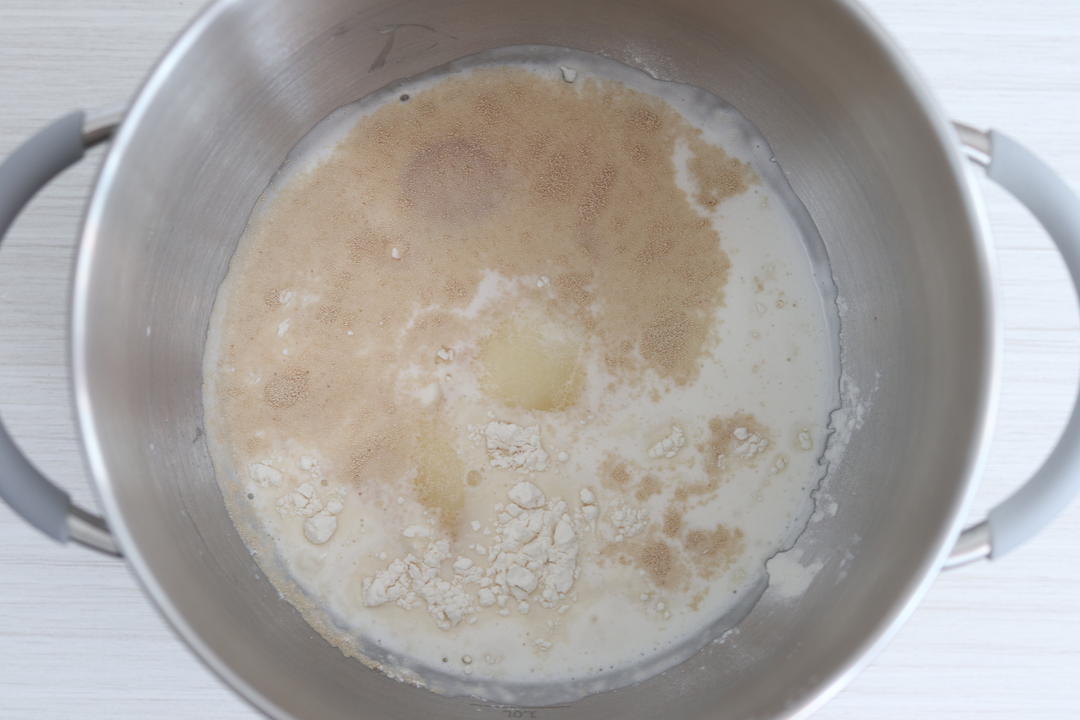纯奶手撕吐司的做法 步骤1