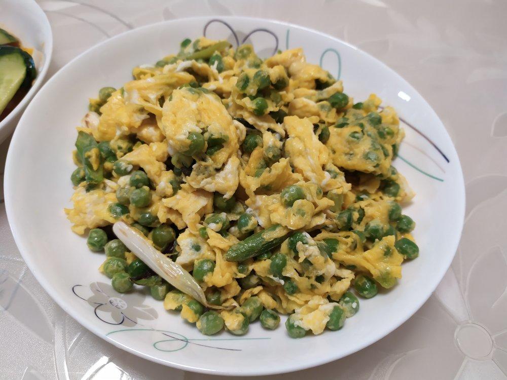 鸡蛋炒豌豆