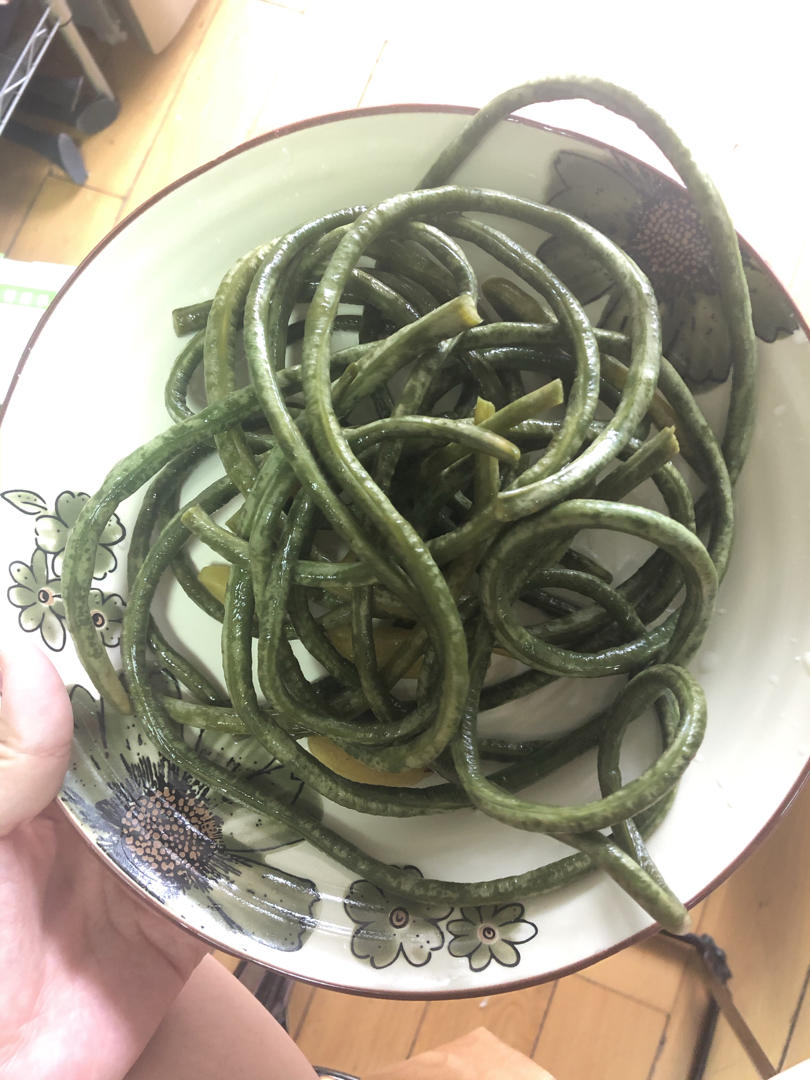 简单易做上手快，自制美味下饭酸豇豆