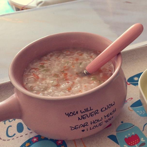 西蓝花胡萝卜鸡肉粥 宝宝健康食谱