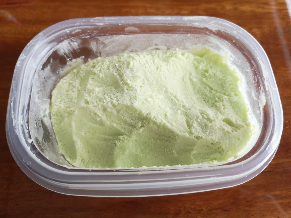 绿宝香瓜🍈冰淇淋🍨的做法