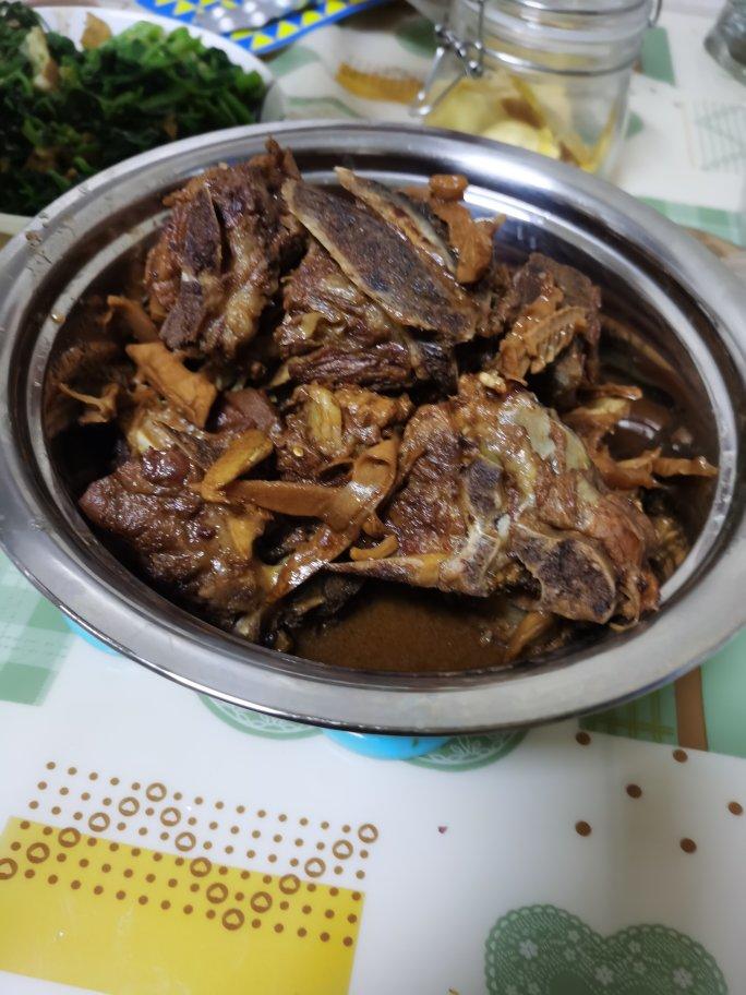 笋干烧排骨