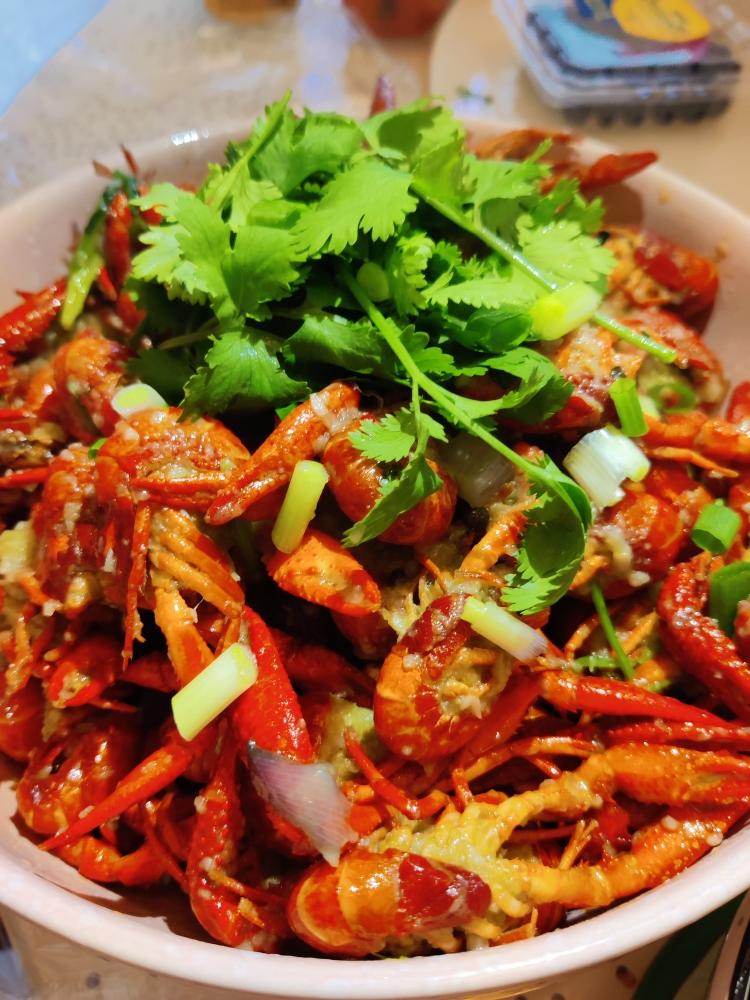 蒜蓉小龙虾！永远滴神！的做法