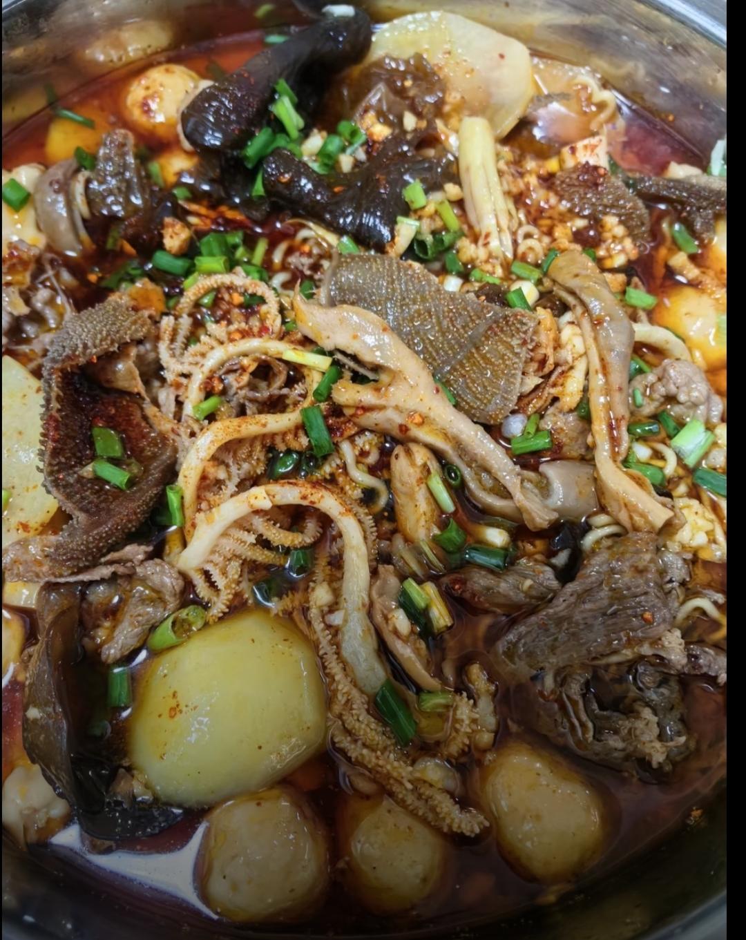 家常麻辣烫就这样做好吃又过瘾