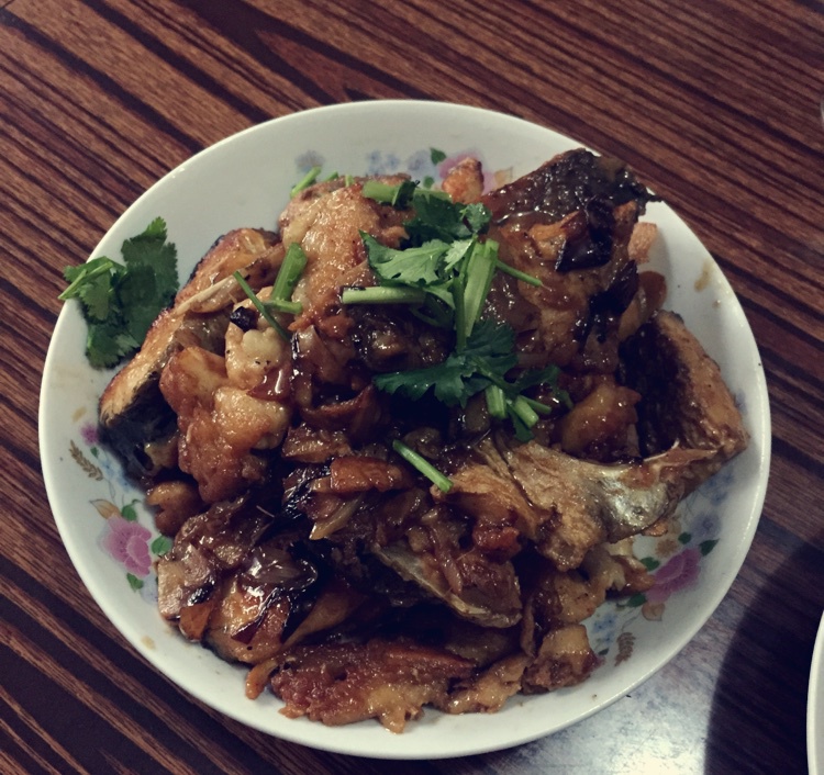 田小田做的红烧草鱼段