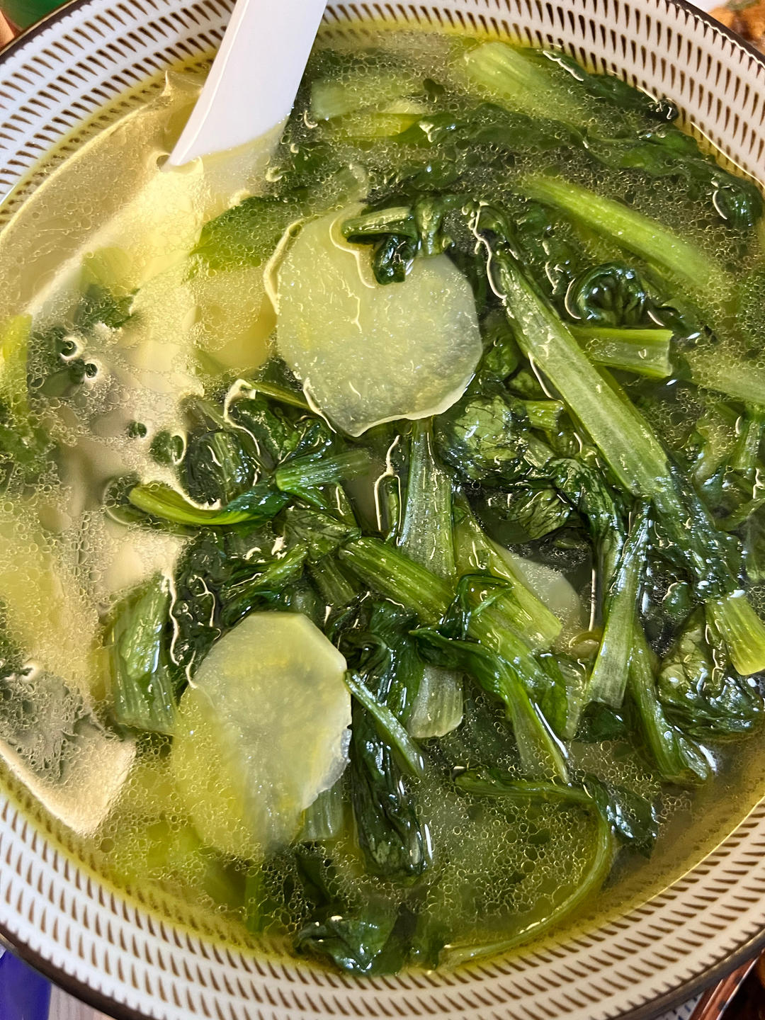 鸡毛菜土豆汤