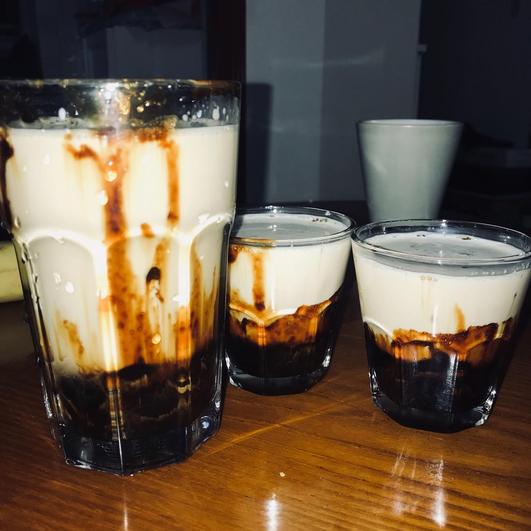 黑糖珍珠脏脏茶100%挂杯