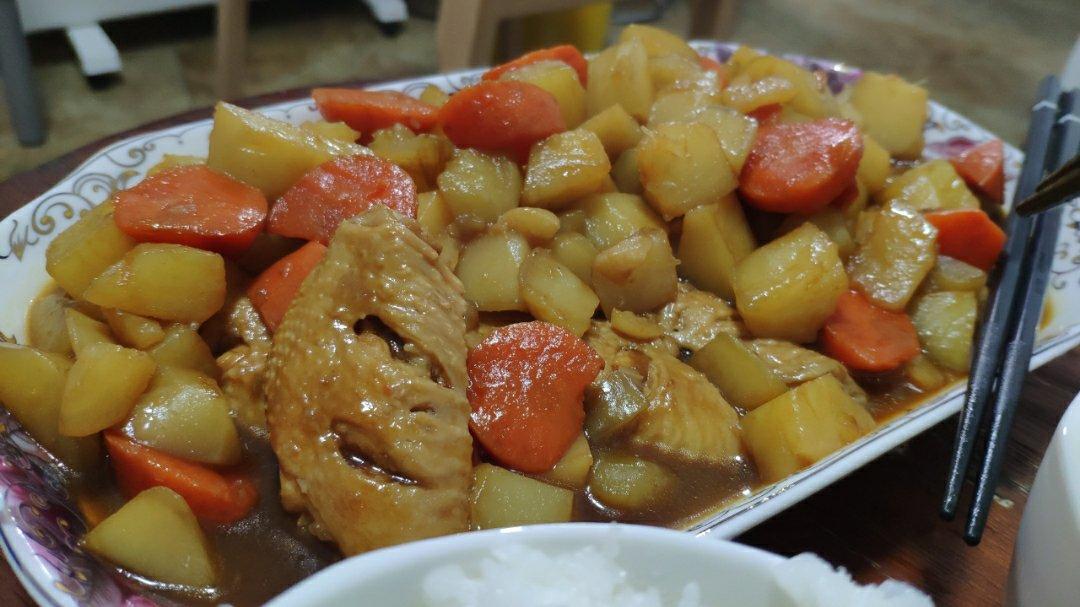 胡萝卜土豆烧鸡翅