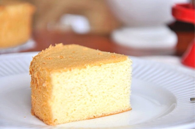 超简单完美戚风蛋糕（6寸2蛋）附打发、翻拌、脱模视频