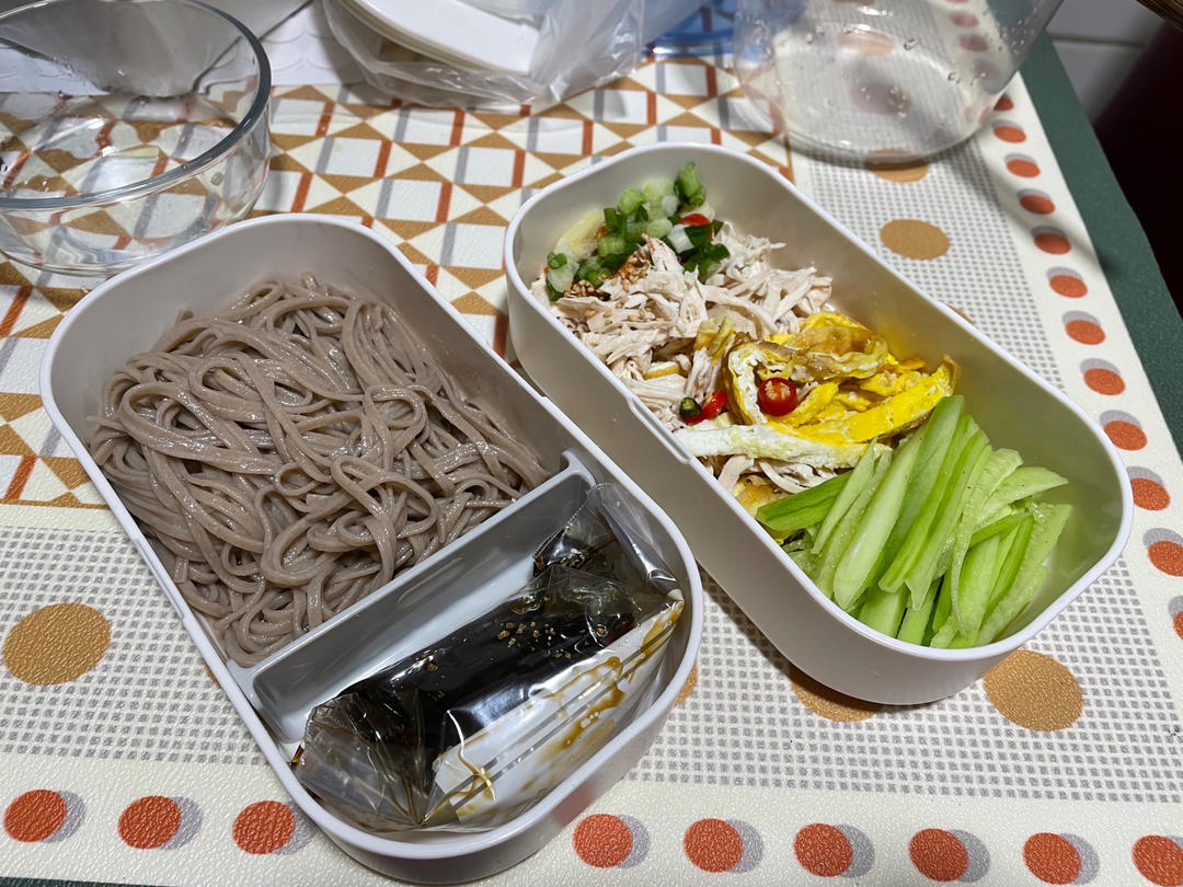 快手减脂餐❗️爆好吃的凉拌鸡丝荞麦面
