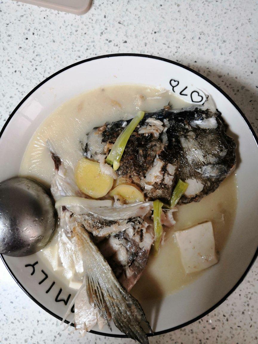 鱼头豆腐汤