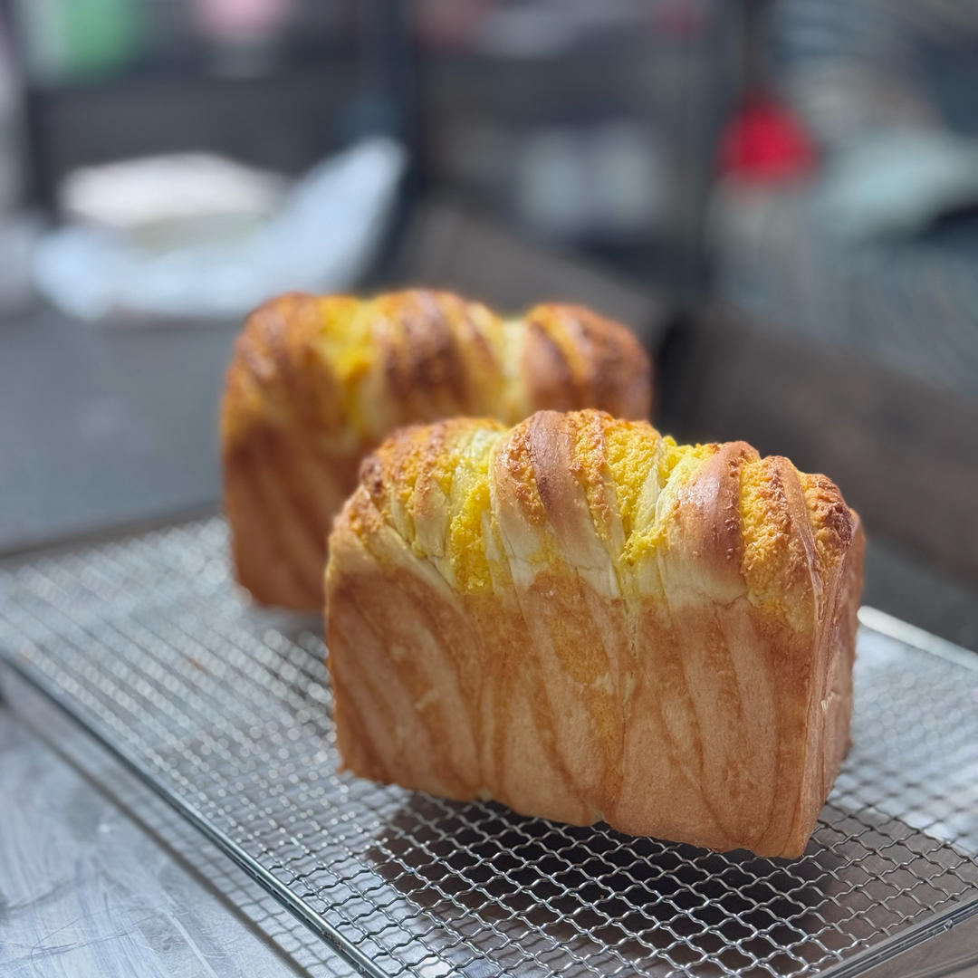 椰蓉满满吐司！幸福的味道。