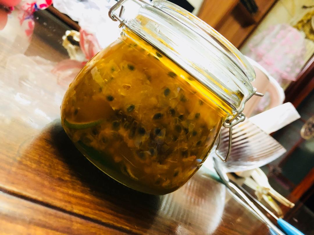 百香果柠檬冰糖蜂蜜