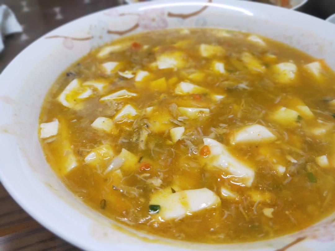 蟹粉烩豆腐