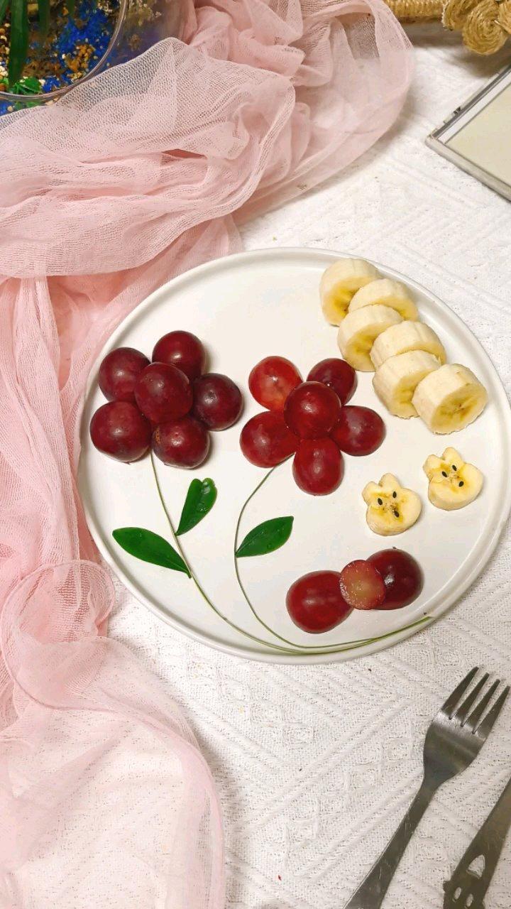 诱人的葡萄树摆盘