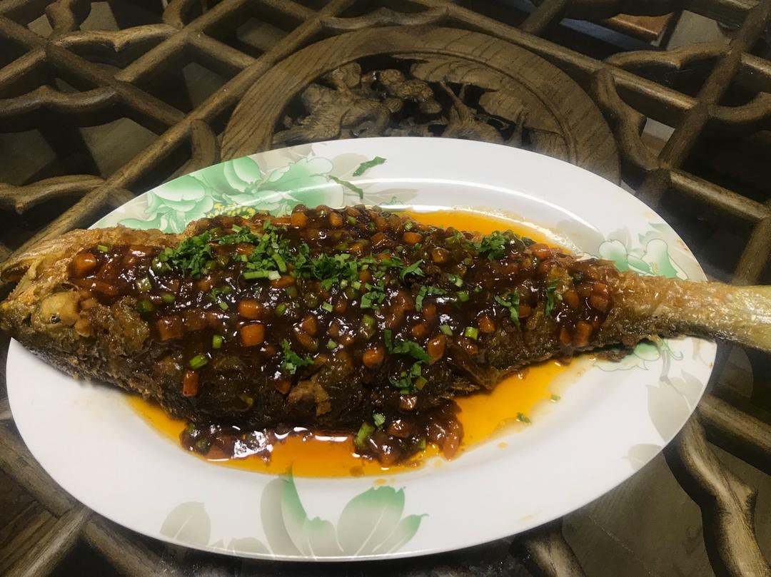 红烧鲤鱼
