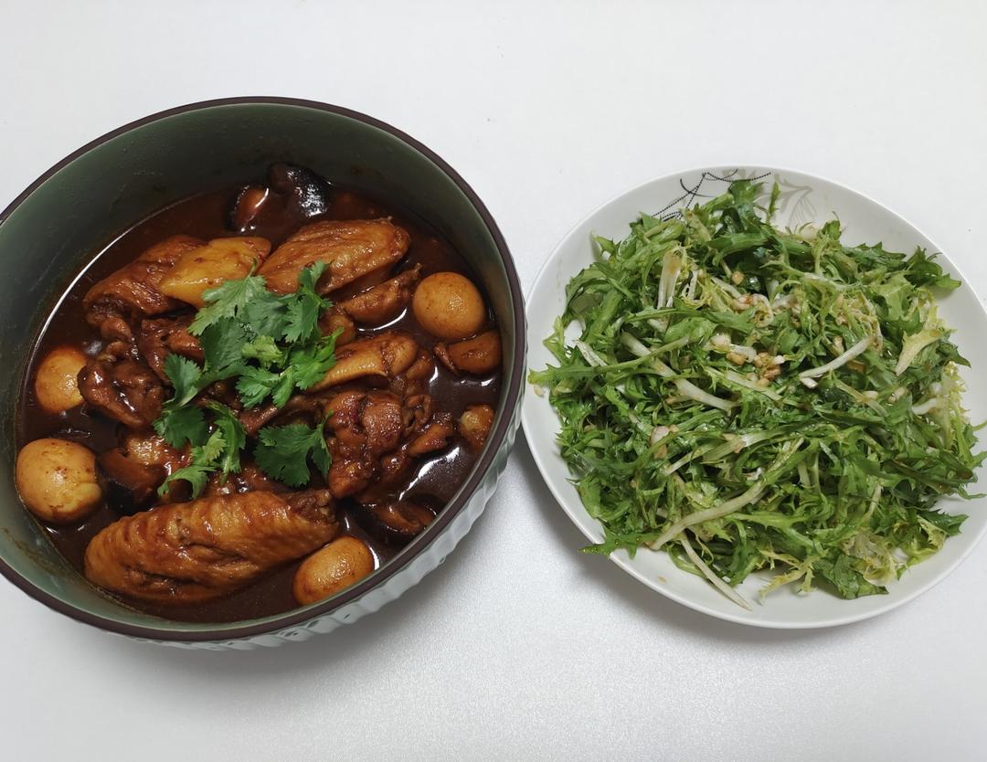香菇炖鸡肉