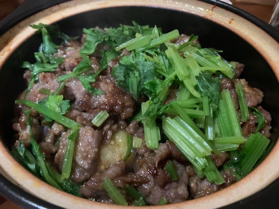 牛肉茄子豆腐煲