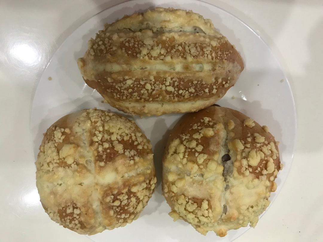 芋泥咸蛋黄软欧包