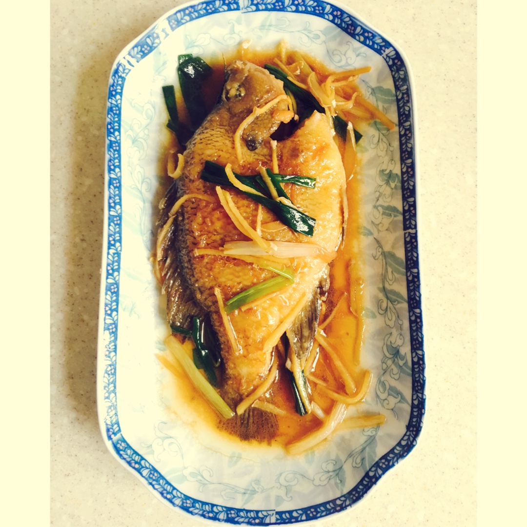 黄豆酱焖鱼
