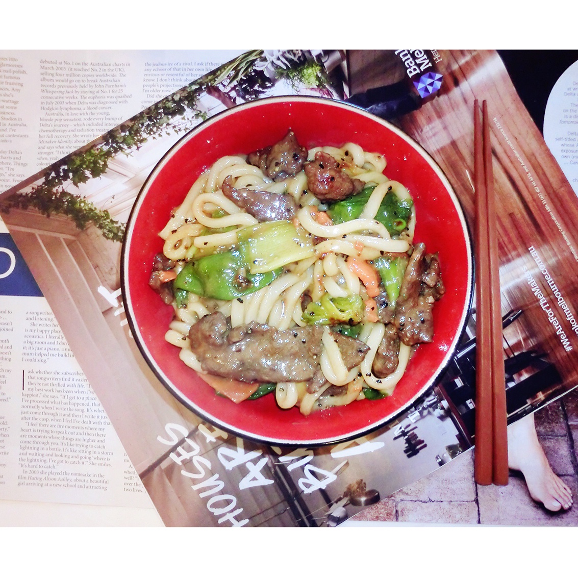 黑椒牛柳炒乌冬面