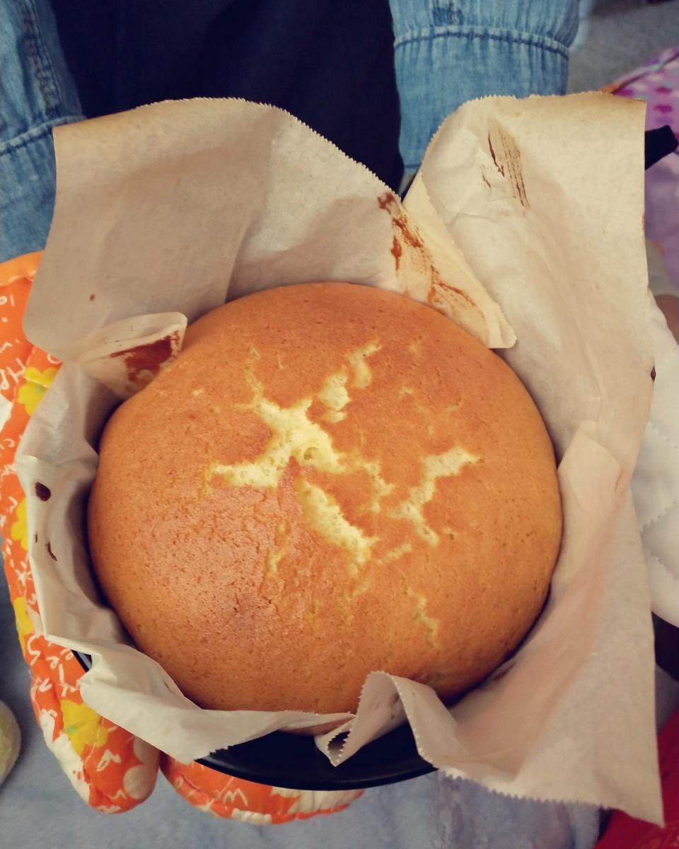 烤箱做蛋糕（戚风蛋糕的做法）