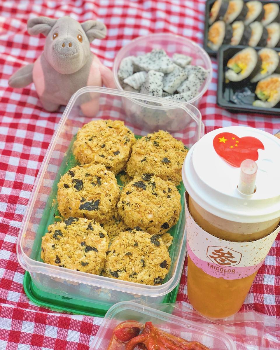 肉松小贝（小四卷）