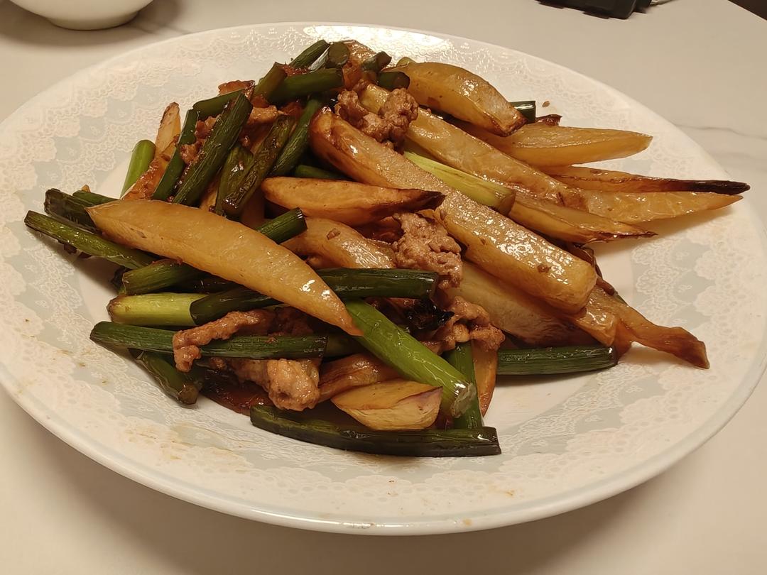 干炒蒜苔土豆条