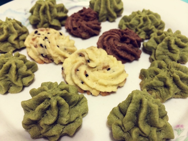 多种口味曲奇（香草、巧克力、抹茶）